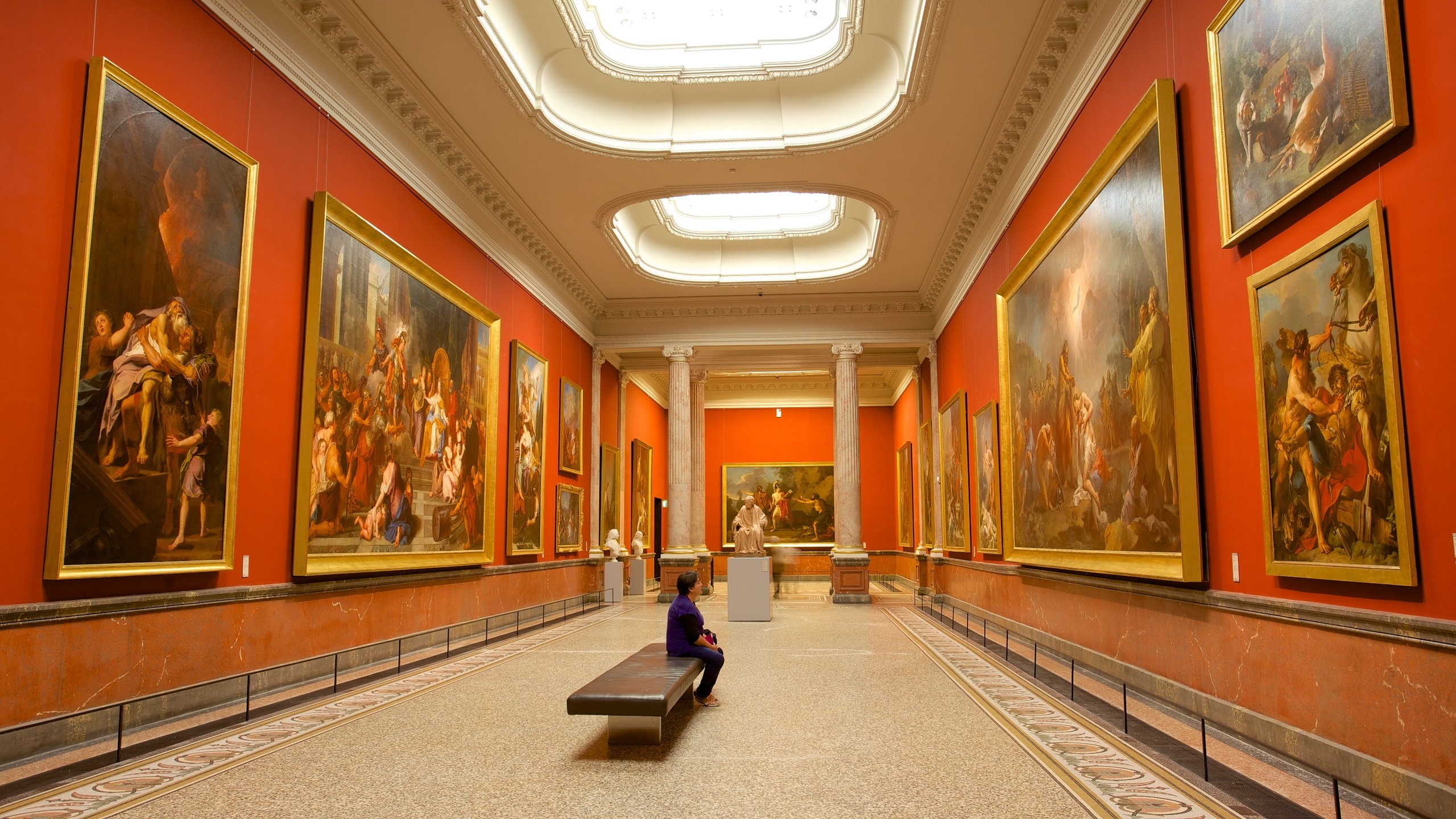 Третьяковская галерея и Лувр